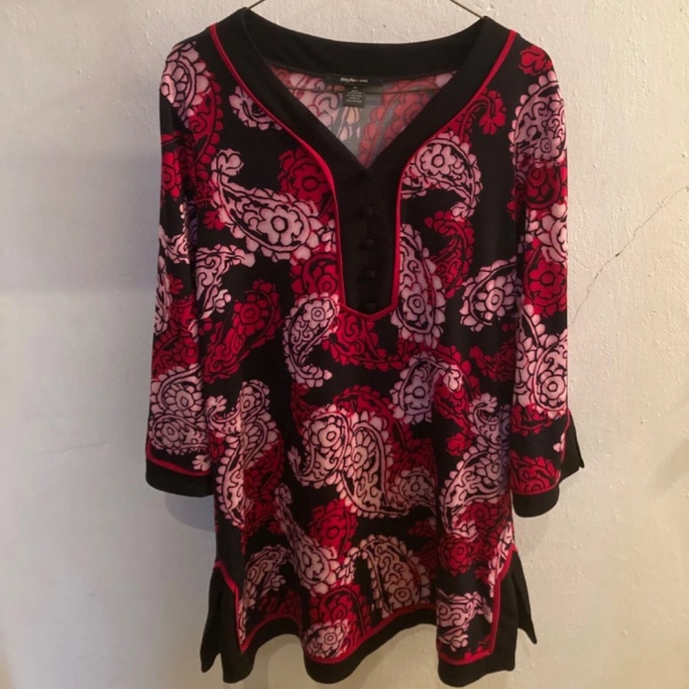 Style & Co. Women’s Paisley V-Neck Tunic Blouse, Medium, Made In Philippines